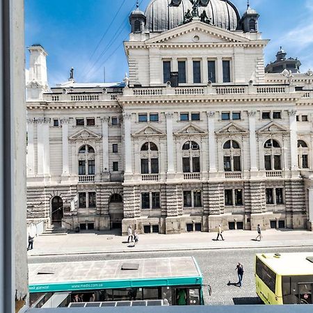 Opera House Apartment 3 Lvov Exteriér fotografie