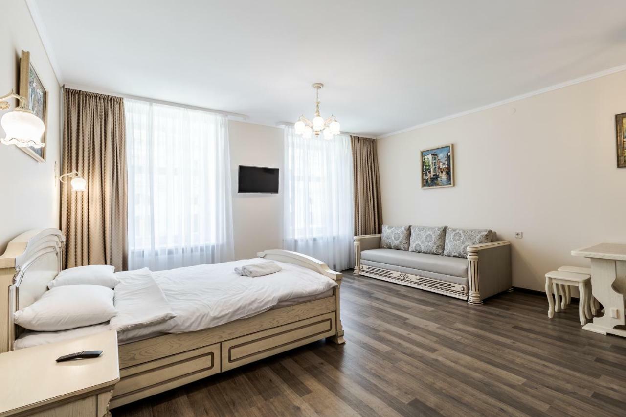 Opera House Apartment 3 Lvov Exteriér fotografie
