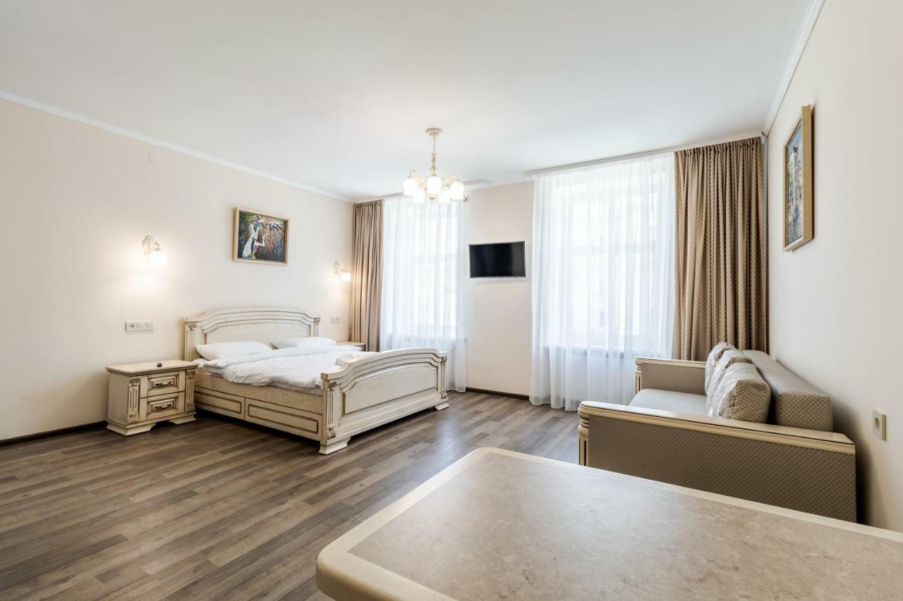 Opera House Apartment 3 Lvov Exteriér fotografie